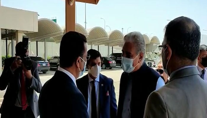 Shah Mehmood Qureshis Visit To The Shrine Of Hazrat Sheikh Abdul Qadir