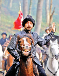 is Hatice Sultan, the Sultan's sister who is in love with his constant