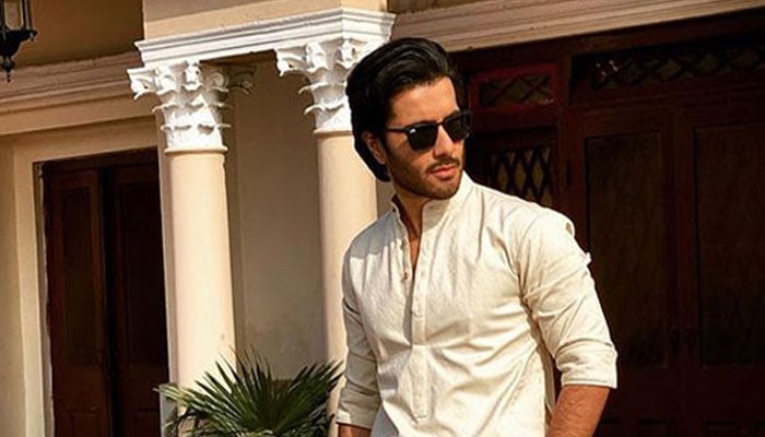 Feroze Khan extends prayers for families involved in Ghotki train collision