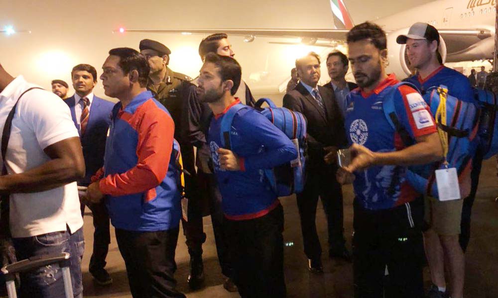 پی ایس ایل لاہور آگئی، شہر سج گیا، غیرملکی کھلاڑیوں کی آمد شروع