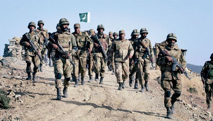 پاکستان نے بھارت اور افغان سرحدوں پر افواج کو چوکس کردیا