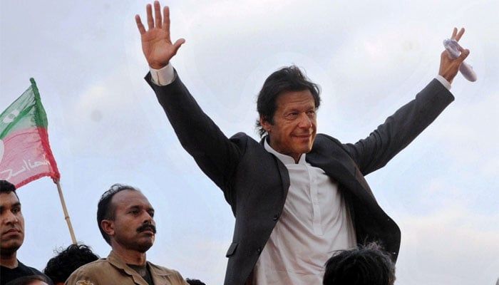 سیاست بدنام ہوچکی، پیپلز پارٹی بھٹو ازم سے ہٹ گئی، عمران خان