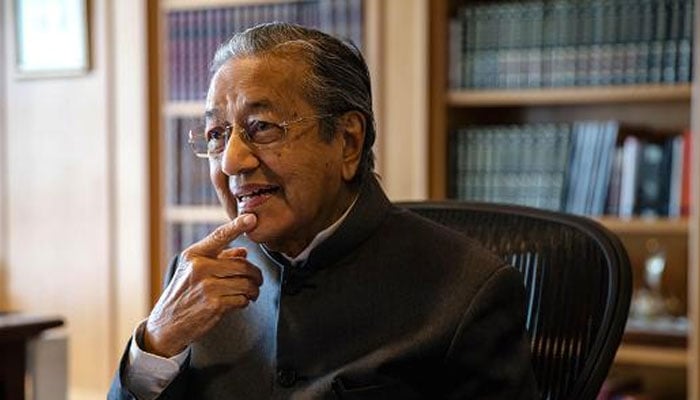 ملائیشیا، وزیراعظم مہاتیر کا وزرا کی تنخواہوں میں کٹوتی اورقومی قرضوں کو کم کر نے کیلئے اقدامات کا اعلان
