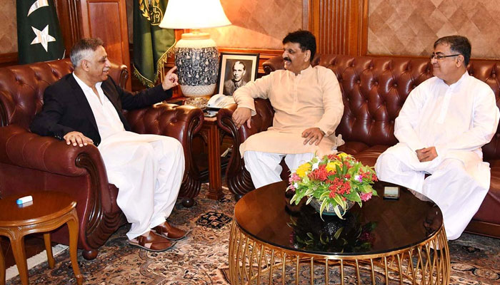 گورنر سندھ سے مختلف شعبہ ہائے زندگی سےتعلق رکھنے والے افراد کی ملاقات 
