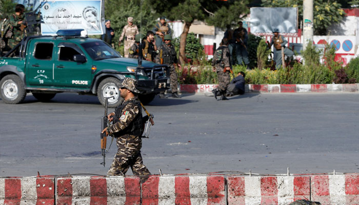 کابل ،دوستم کا استقبال کرنے والوں پر خود کش حملہ ،14جاں بحق