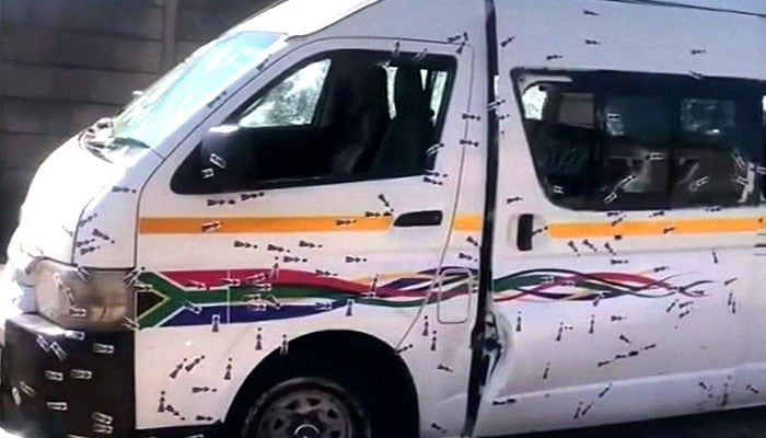 جنوبی افریقا میں فائرنگ سے 11 ٹیکسی ڈرائیور ہلاک 