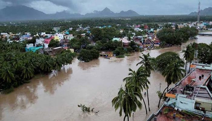 بھارتی ریاست کیرالہ میں شدید سیلاب کے باعث ایئرپورٹ بند
