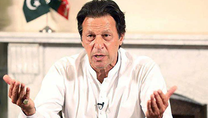 سیاسی ڈائری: عمران خان کی بغیر مسودہ تقریر، بھٹو کی یاد تازہ کردی 