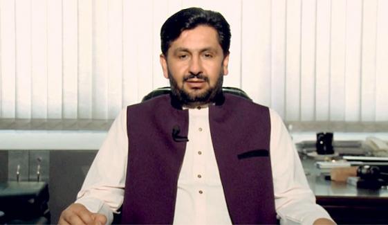 سلیم صافی نرغے میں 