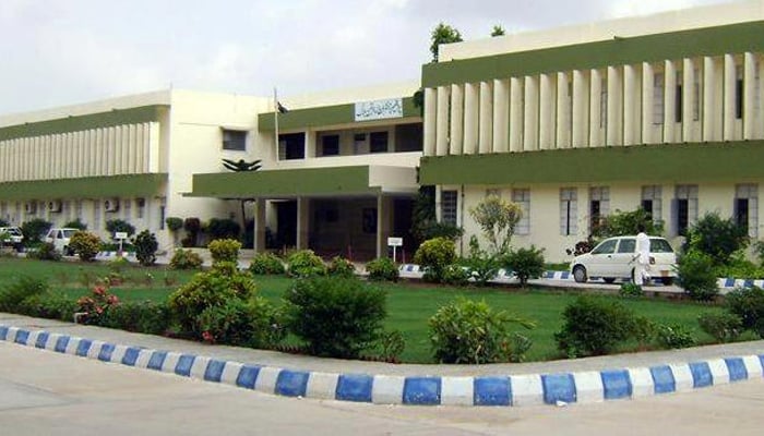 جامعہ اردو کی انتظامیہ کو غیر تدریسی ملازمین کی تعاون کی یقین دہانی