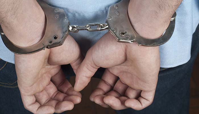 لانڈھی،شہریوں کولوٹنے والا ڈکیت گرفتار،واقعہ میں دو شہری زخمی