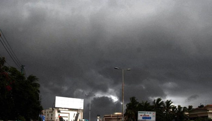 کراچی میں بدھ اور جمعرات کو گرج چمک کیساتھ بارش کاامکان 