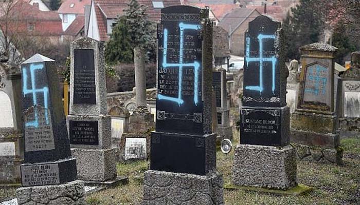 فرانس میں 80یہودی قبروں کی بے حرمتی کا انکشاف 