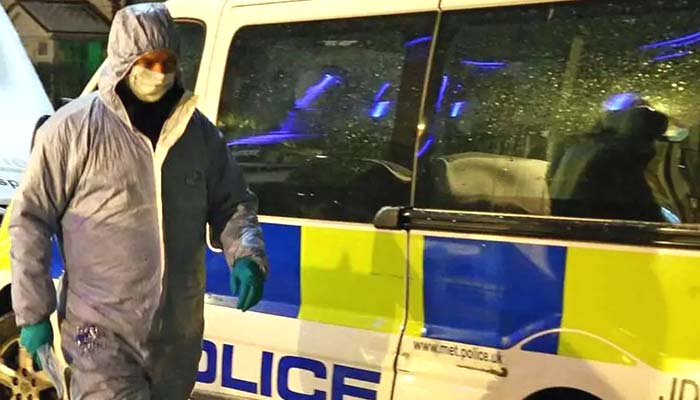 نارتھ لندن میں شاٹ گن اور چاقو حملے میں ٹین ایجر ہلاک 