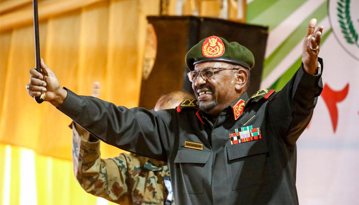 سوڈانی صدر نے ملک میں ایمرجنسی نافذ کرتے ہوئے حکومت تحلیل کر دی 