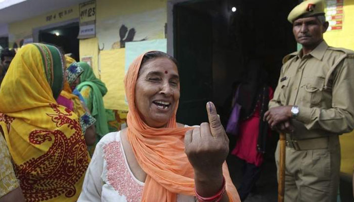 بھارت،تامل ناڈو میں ووٹرز میں تقسیم کیلئے ایک کروڑ 48لاکھ روپے بر آمد،انتخابات ملتوی 