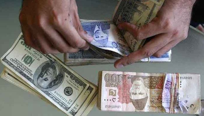 انٹر بینک میں روپے کے مقابلے میں ڈالر کی قیمت 75پیسے بڑھ گئی 