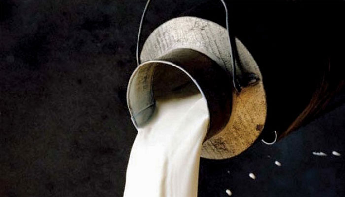 رانی پور اور گرد و نواح میں دودھ کے فی کلو پر 35 روپے اچانک اضافہ 