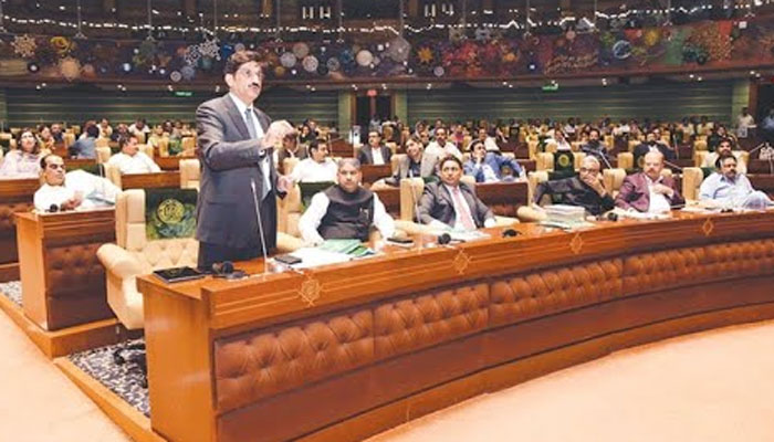 سندھ اسمبلی میں صوبائی بجٹ پر بحث، حکومتی اراکین کی تعریفیں، اپوزیشن کی تنقید