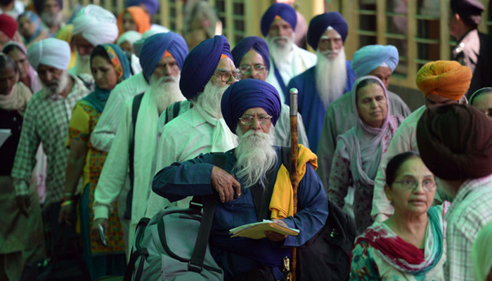 463 بھارتی سکھ یاتریوں کو ویزے جاری کر دیئےگئے