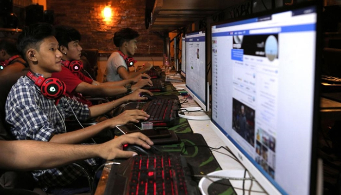 میانمار،راکھین میں حکومتی ہدایت پر لاکھوں لوگ انٹرنیٹ سے محروم 