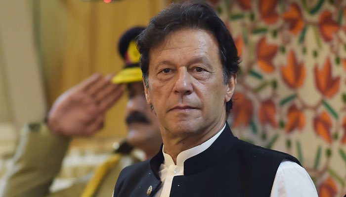 آج کشمیریوں سے یکجہتی کا دن، دوپہر 12 بجے سائرن، ٹریفک آدھے گھنٹے کیلئے بند، سگنل سرخ رہیں گے، تمام پاکستانی سب کچھ چھوڑ چھاڑ کر باہر نکلیں، وزیراعظم