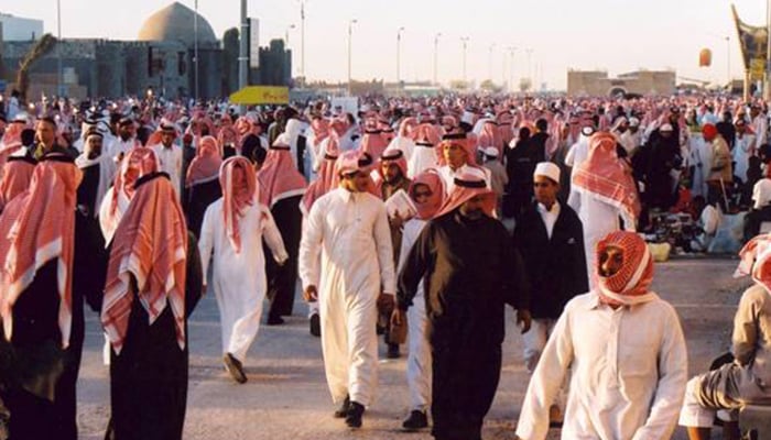 50 ہزار افراد کو شہریت، 8 لاکھ غیرقانونی تارکین وطن کو اقامے جاری کئے، سعودی عرب  