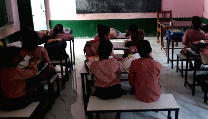 بھارت، علامہ اقبال کی نظم ’لب پہ آتی ہے دعا‘ پڑھانے پر اسکول ہیڈ ماسٹر معطل
