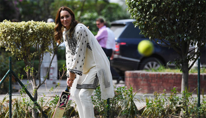 پاکستان کا دورہ، برطانوی شاہی جوڑے کی کرکٹ میں دلچسپی، ٹینس اور گھڑ سواری بھی پسند