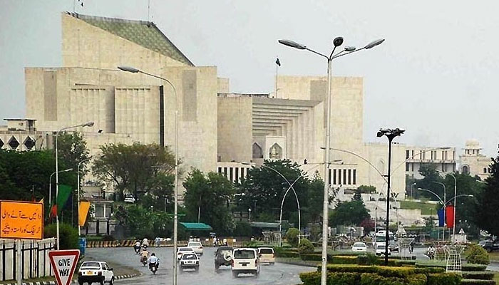 سپریم کورٹ، وزیراعلیٰ سندھ کی نااہلی کیلئے دائرنظرثانی درخواست کی سماعت کیلئے تین رکنی بنچ تشکیل 