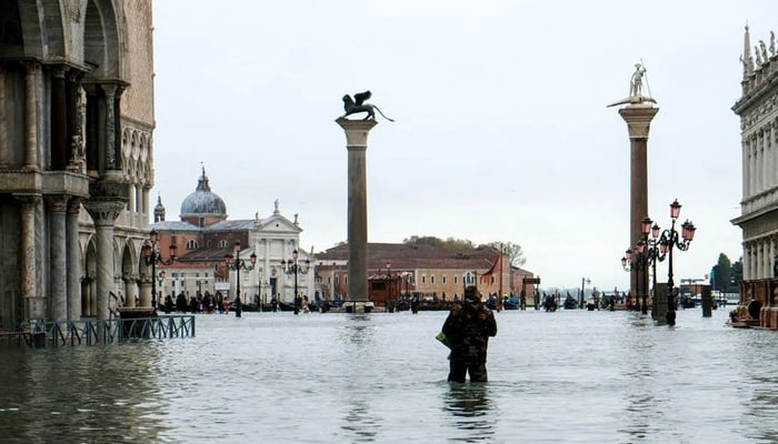 اٹلی کا تاریخی شہر وینس 50سالہ تاریخ میں پہلی مرتبہ ڈوب گیا 