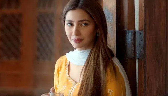 ماہرہ خان کو فلم ’زندگی تماشا‘ کی ریلیز کا بے صبری سے انتظار 