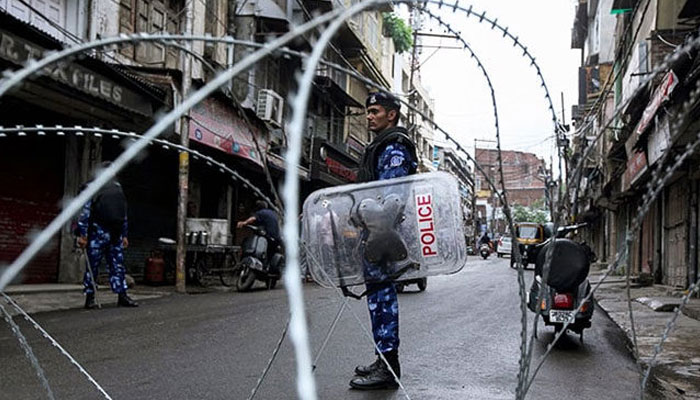 مقبوضہ کشمیر،بھارتی پابندیاں 153 ویں روز بھی برقرار