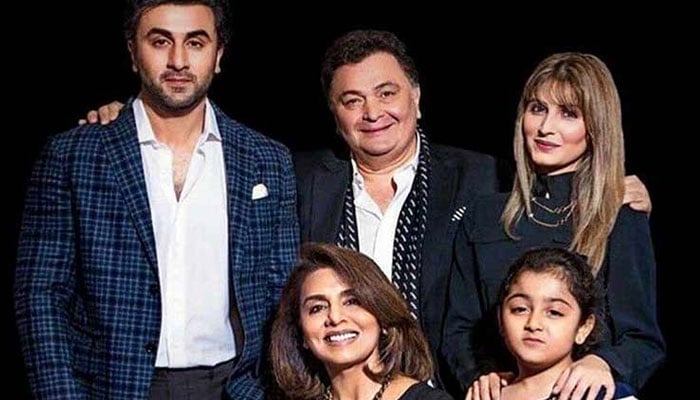 رشی کپور کو آنسوؤں کے نہیں، مسکراہٹ کیساتھ یاد رکھیں،اہلخانہ 