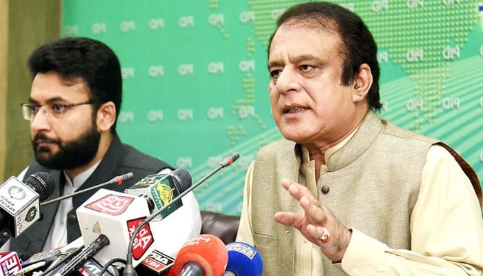 وفاقی حکومت نے لاک ڈاؤن میں سختی پر غور شروع کردیا