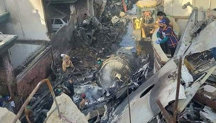 طیارہ حادثے میں جاں بحق 94 افراد کی شناخت کر لی گئی 