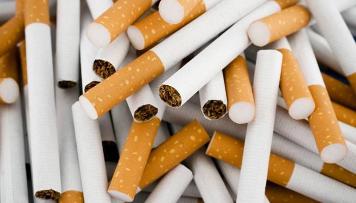 آئی اینڈ آئی ان لینڈ ریونیو کے دو چھاپے لاکھوں روپے مالیت کے 50ہزار سگریٹ کے پیکٹس برآمد