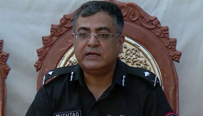 ملزم کو امن ایوارڈ دینے کے خلاف آئی جی کا نوٹس 