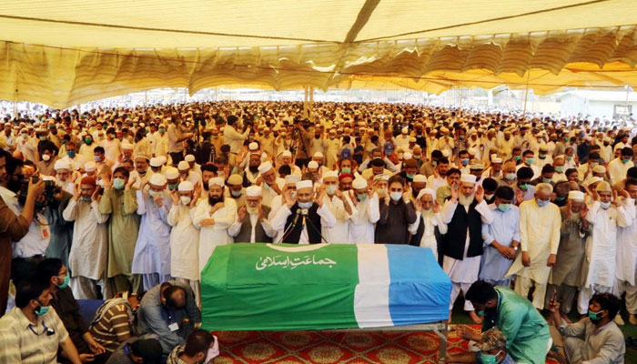منور حسن کے جنازے میں ایم کیو ایم کے وفد کی شرکت 
