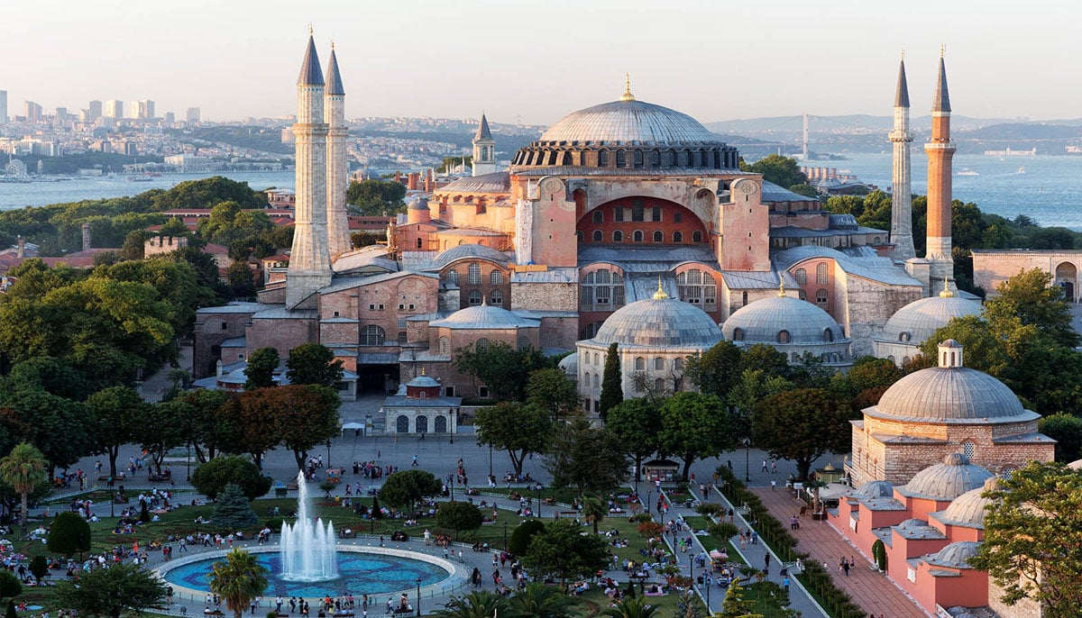 ترک عدالت کا تاریخی مسجد ایا صوفیہ کو بحال کرنے کا حکم