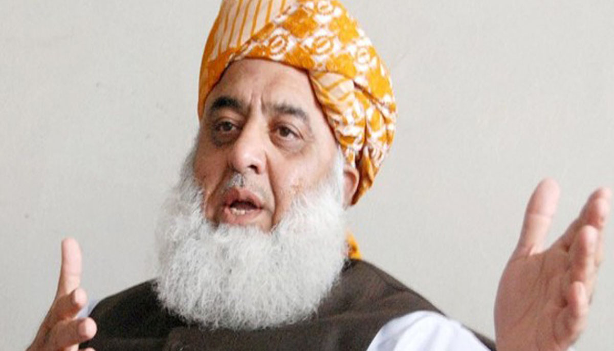 مندر کی تعمیر کااسلامی نظریاتی کونسل یا شریعت عدالت فیصلہ کریں،فضل الرحمٰن