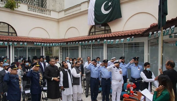 پاکستانی سفارتخانہ پیرس میں یوم آزادی پاکستان کی تقریب