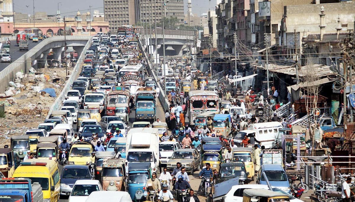 گرین لائن بس منصوبہ24 ارب 60 کروڑ،کراچی سرکلرریلوےکی لاگت 3 سوارب