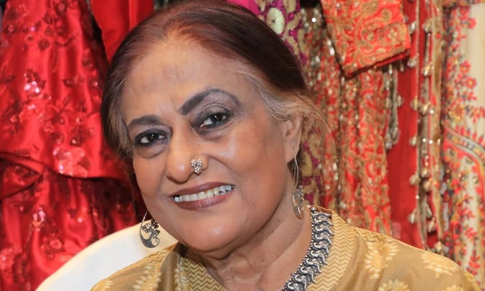بھارتی فیشن ڈیزائنر شربری دتہ اپنے گھر میں مردہ حالت میں پائی گئیں 
