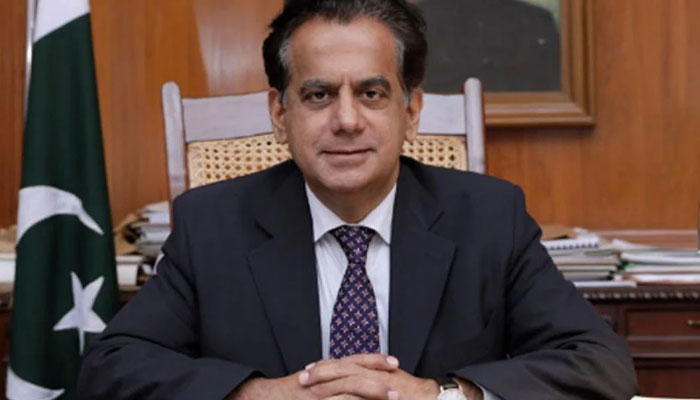 شہر کی مختلف چورنگیوں اور فٹ پاتھوں کو بہتر بنایا جائیگا، ایڈمنسٹریٹر کراچی 