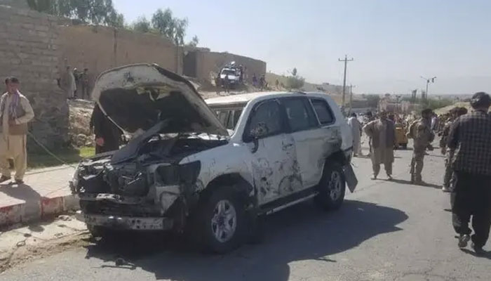 افغانستان، گورنر کے قافلے پر خودکش حملہ، 8 افراد جاں بحق