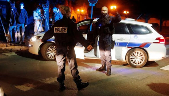 فرانس، استاد کو قتل کرنے کے الزام میں 9 افراد گرفتار 