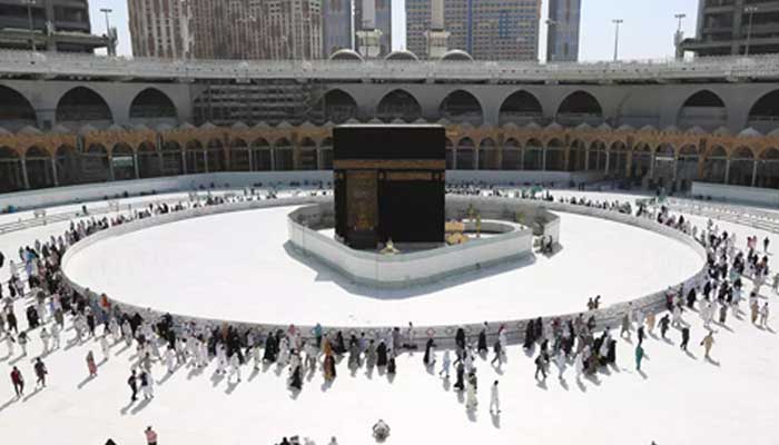 سعودی عرب، یکم نومبر سے مسجد الحرام میں غیر ملکیوں کیلئے نماز اور عمرہ کی اجازت