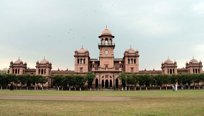 اسلامیہ کالج یونیورسٹی کے پرو وائس چانسلر ڈاکٹر نوشاد کو جبری رخصت پر بھیجنے کا فیصلہ 