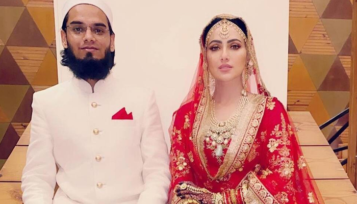 سیدہ ثناء خان دنیا اور جنت میں شوہر کیساتھ رہنے کیلئے دعاگو 